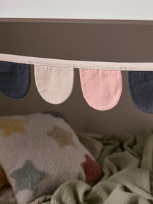 Wall Hanging Hana Pink/Black