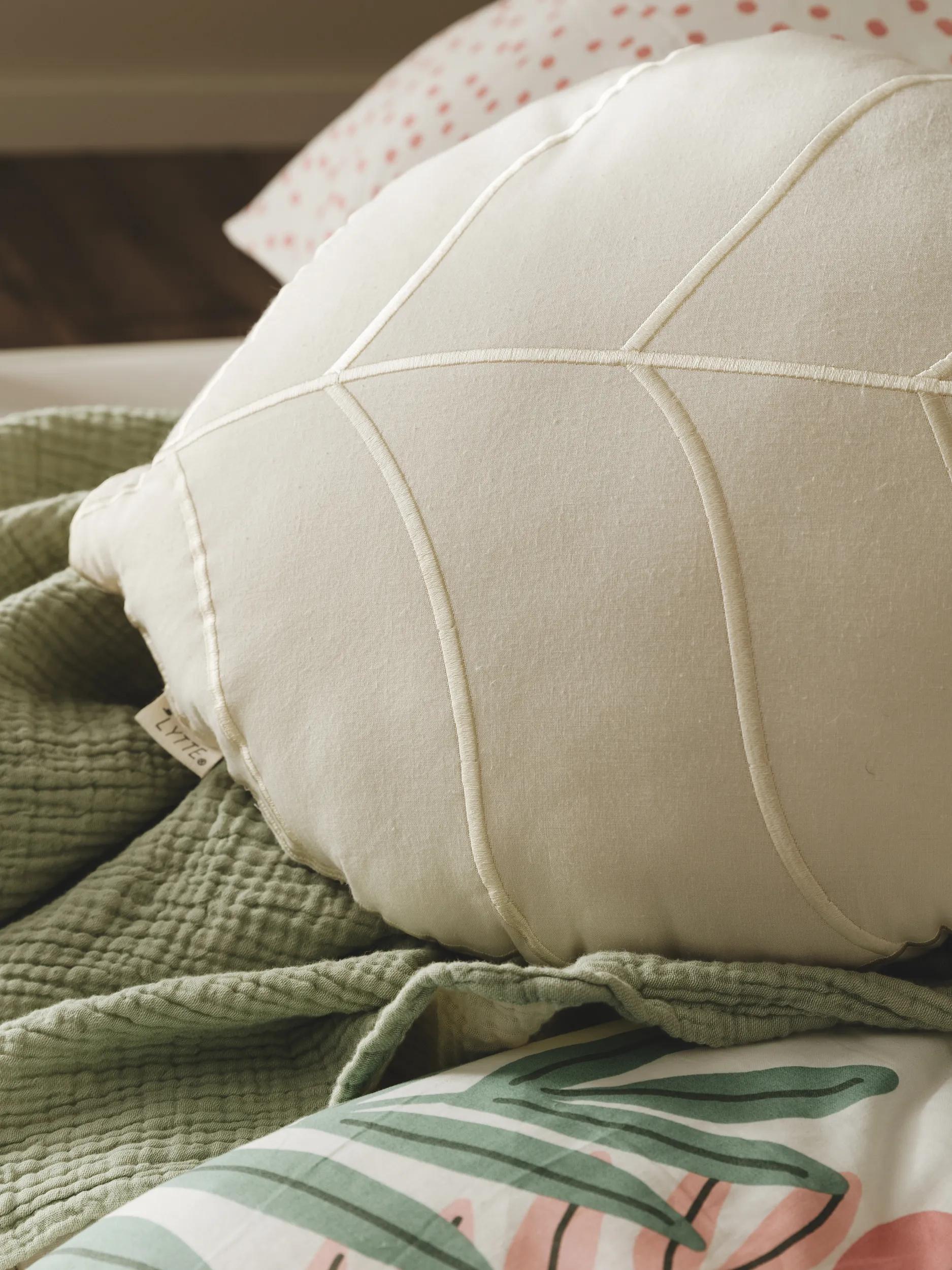 Cushion Hana Cream