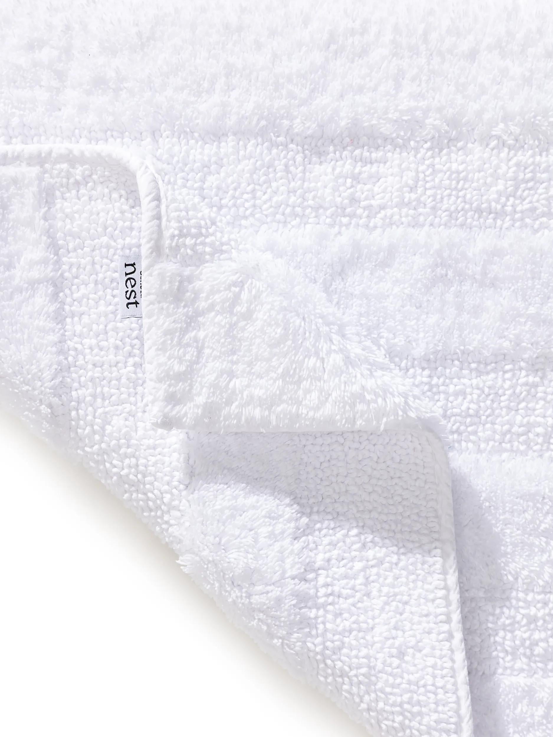 Bath Rug Ilka White