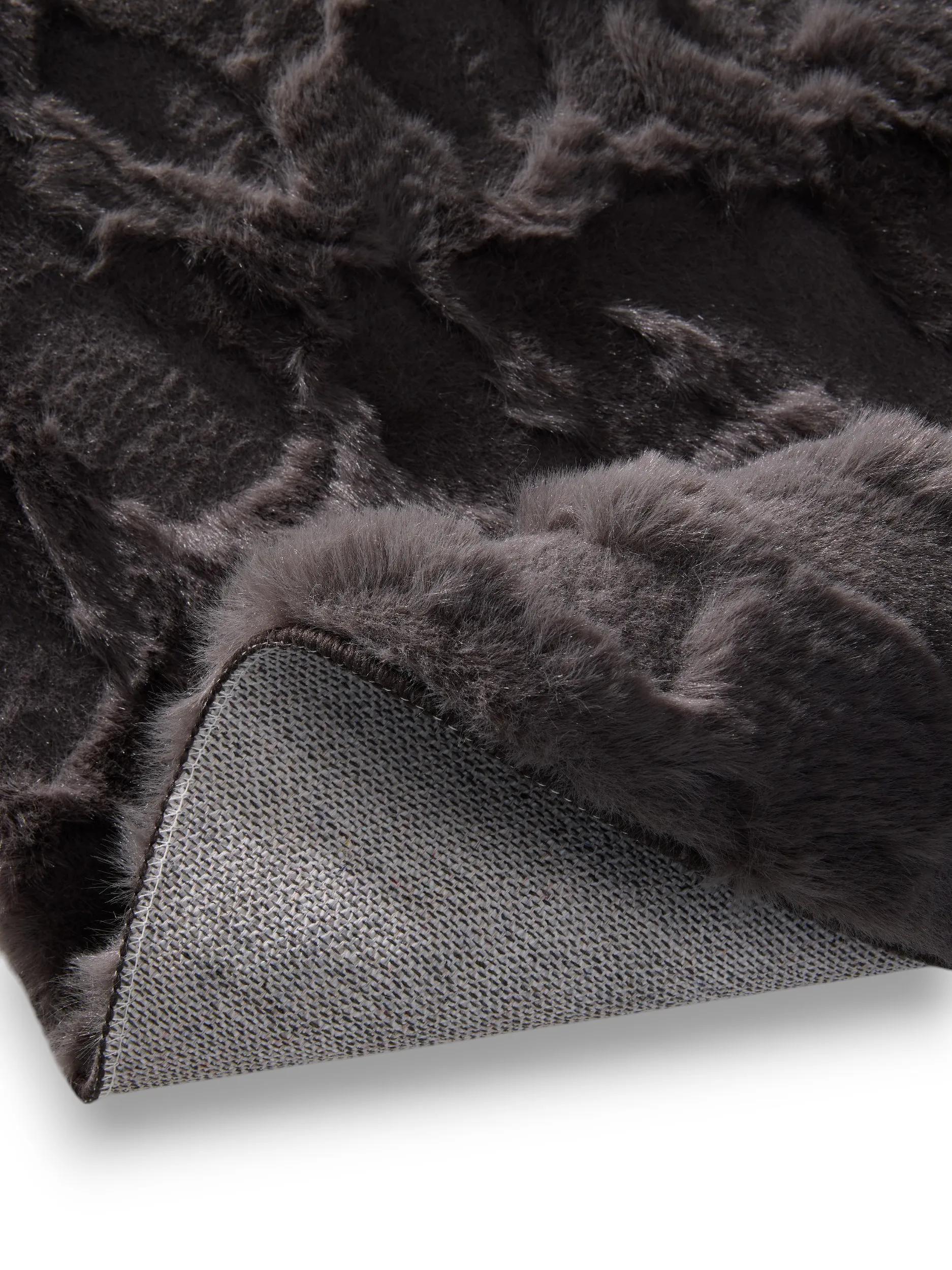 Tapis en fourrure Immy Charcoal