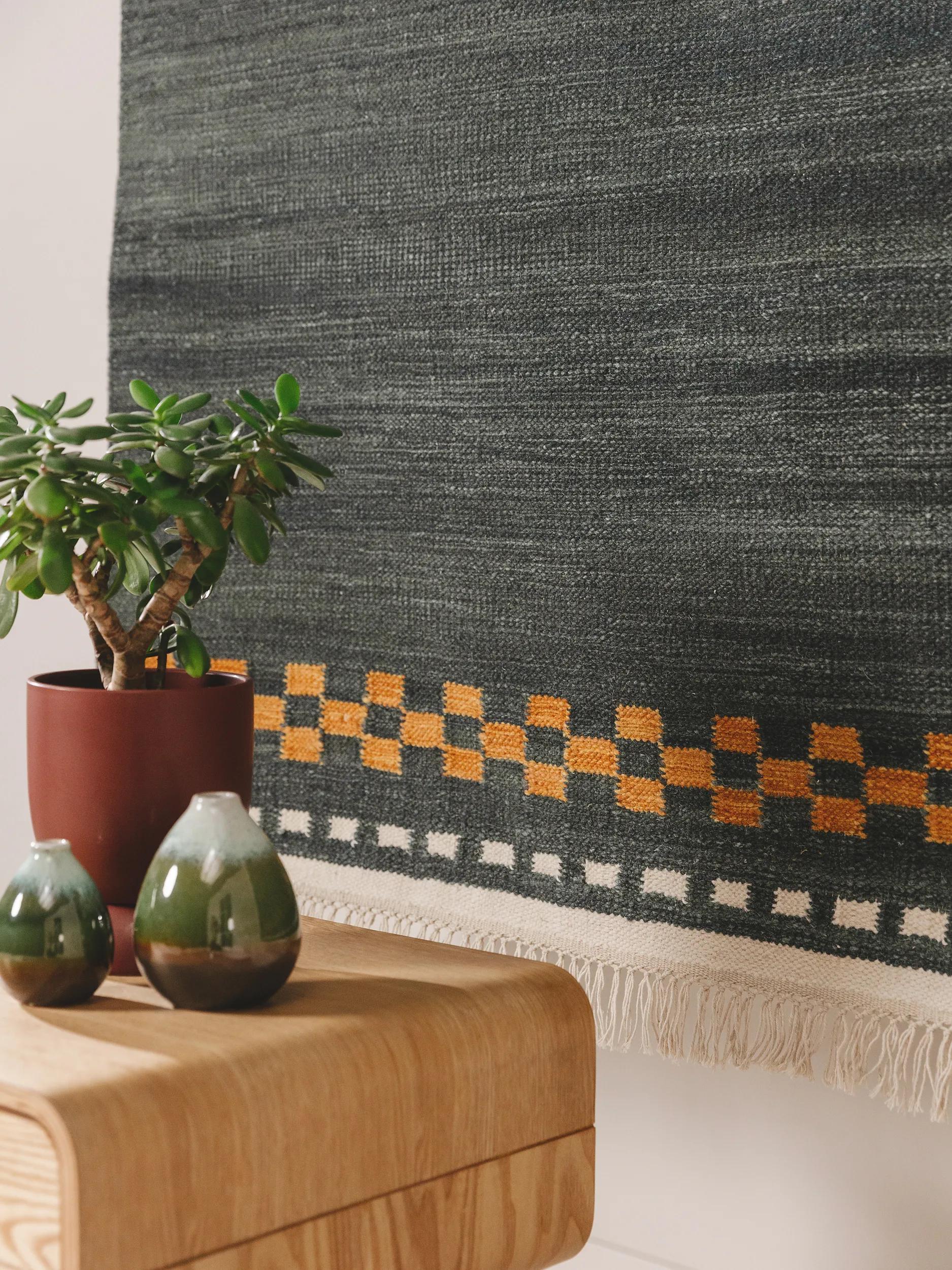 Wool Rug Jivan Dark Green