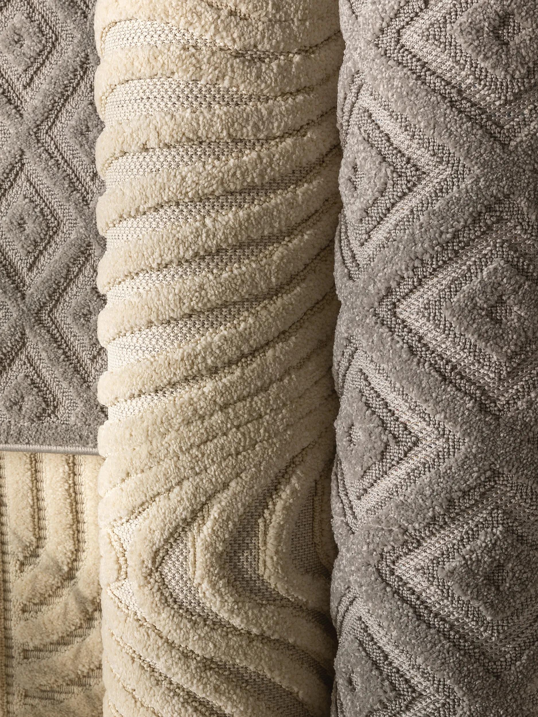Rug Leo Cream