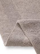 Alfombra de baño Lessa plateada