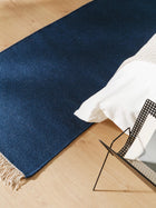 Alfombra de lana Liv azul oscuro