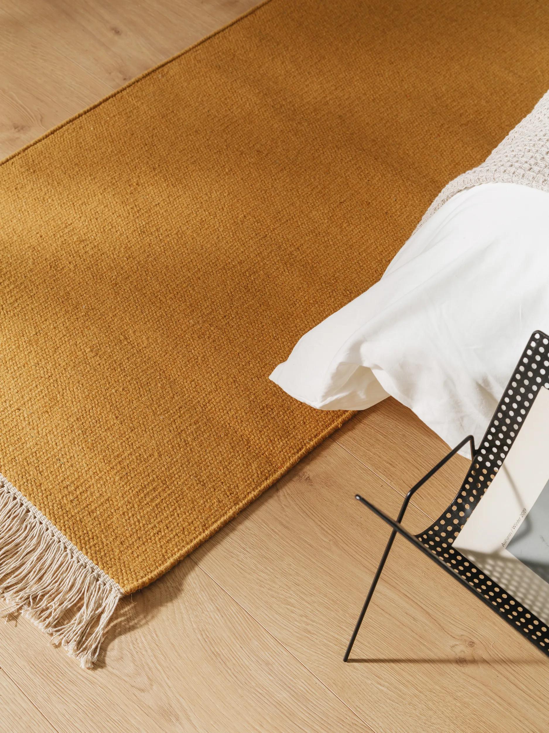 Tapis en laine Liv jaune