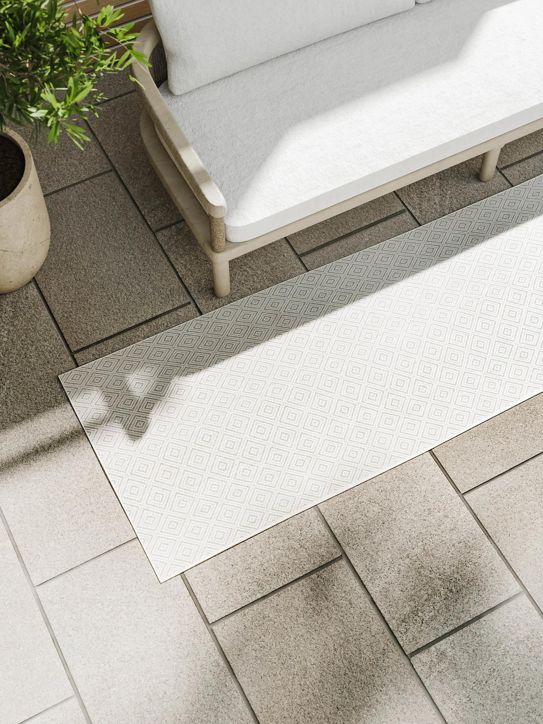In- & Outdoor Rug Lou White