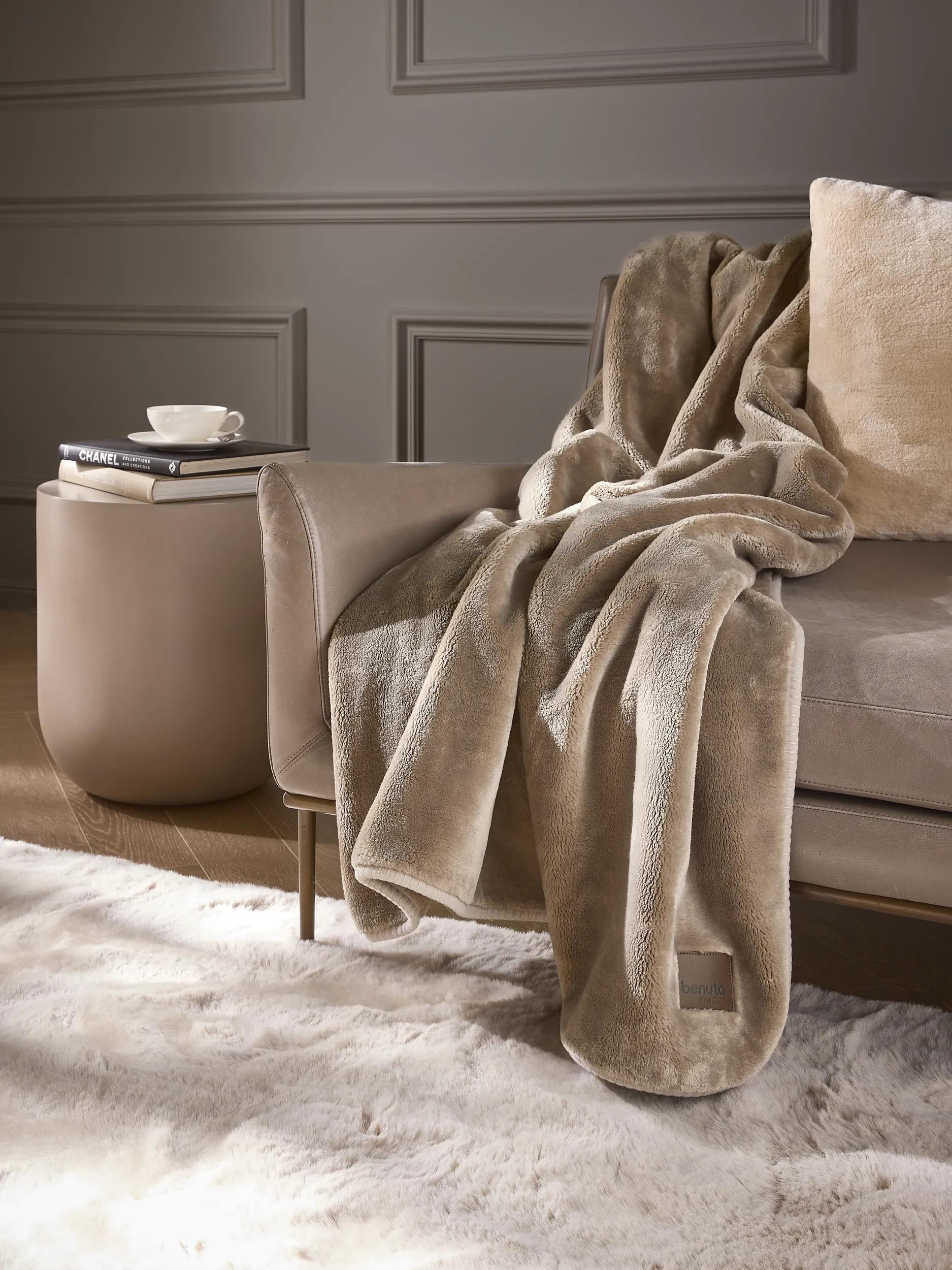 Couverture Lux Taupe