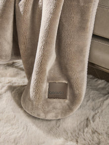 Couverture Lux Taupe