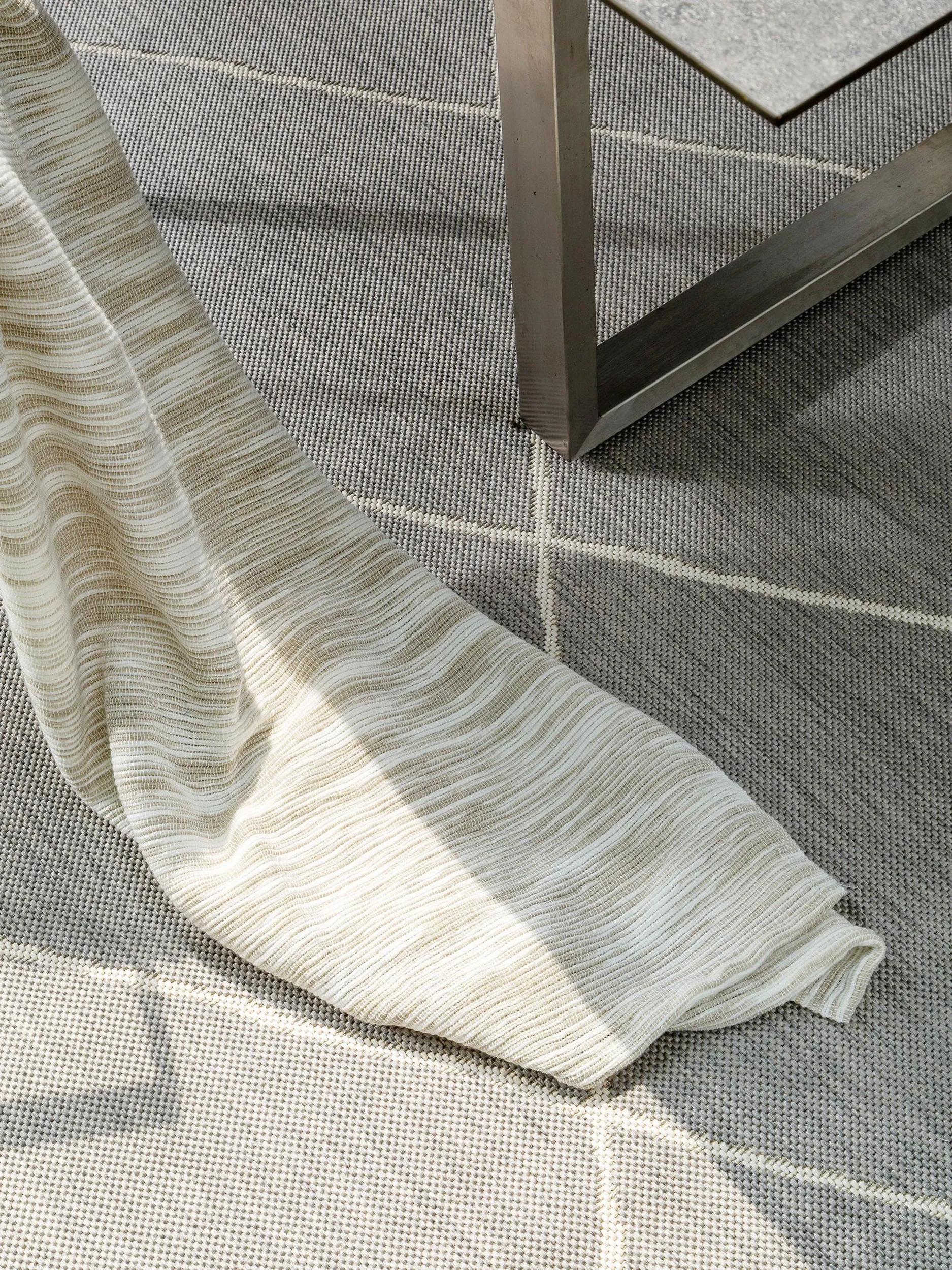 In- & Outdoor Rug Metro Grey