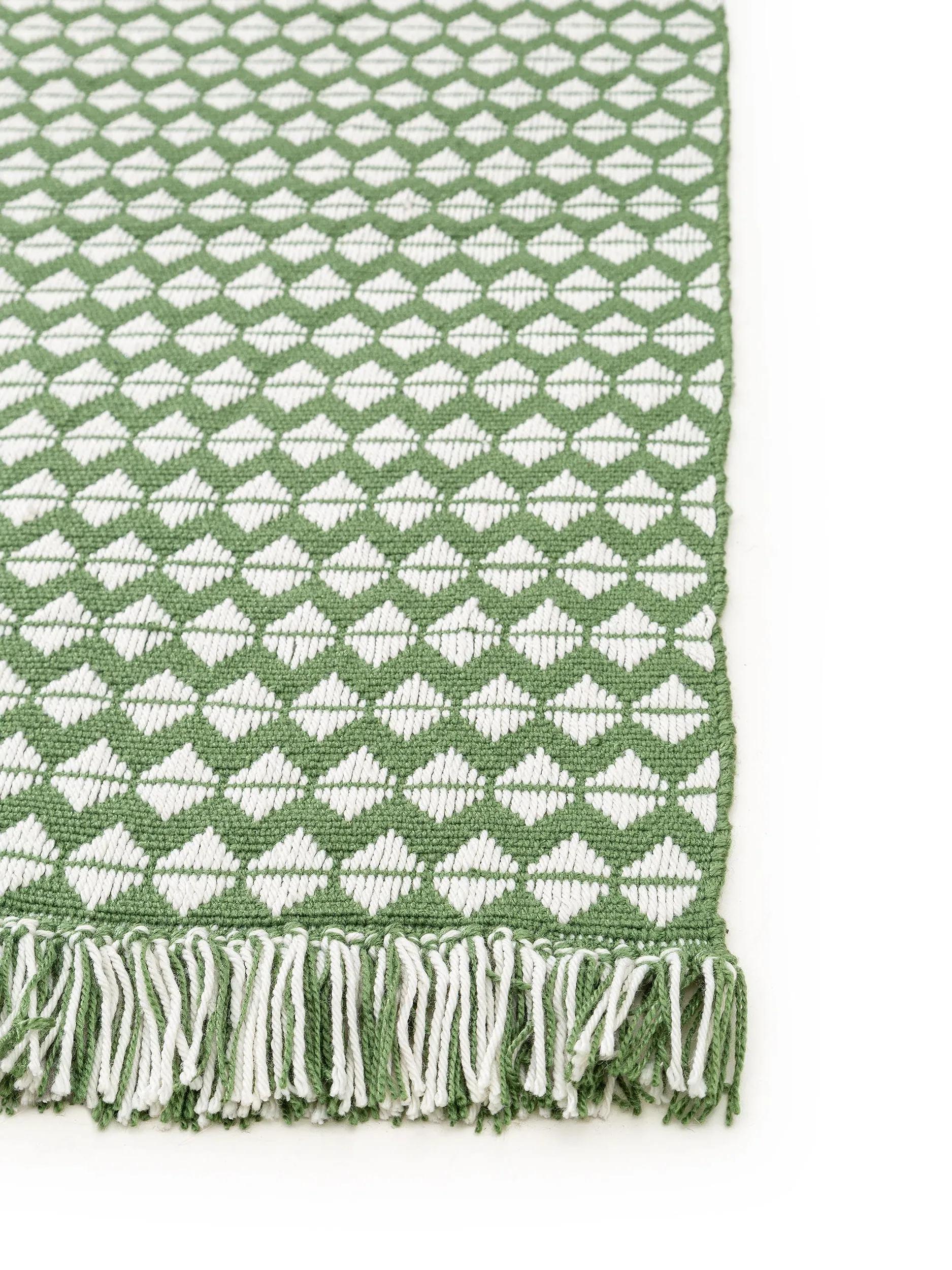 Tapis fabriqué à partir de matériau recyclé Morty Green