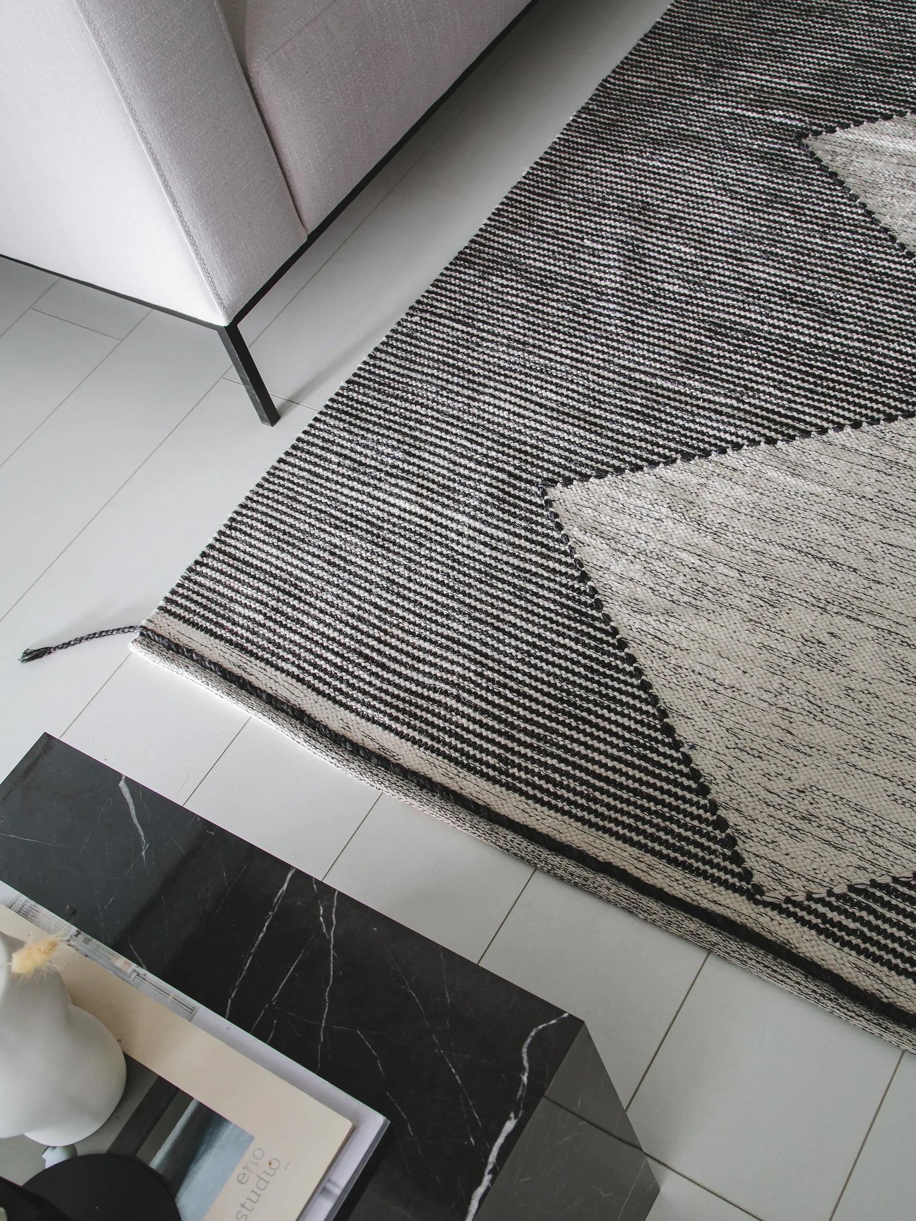 Wool Rug Nahla White/Black