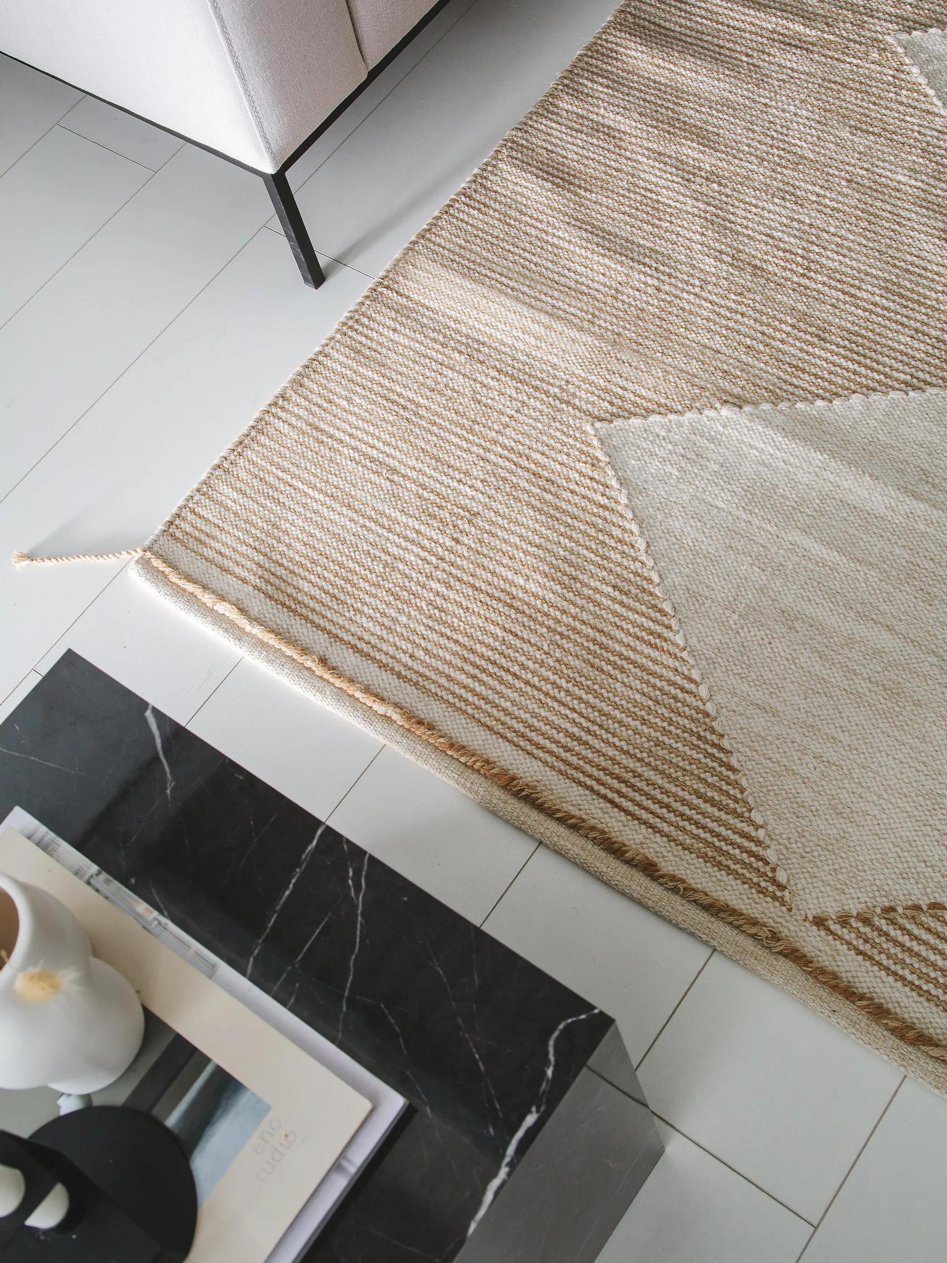 Tapis en laine Nahla beige