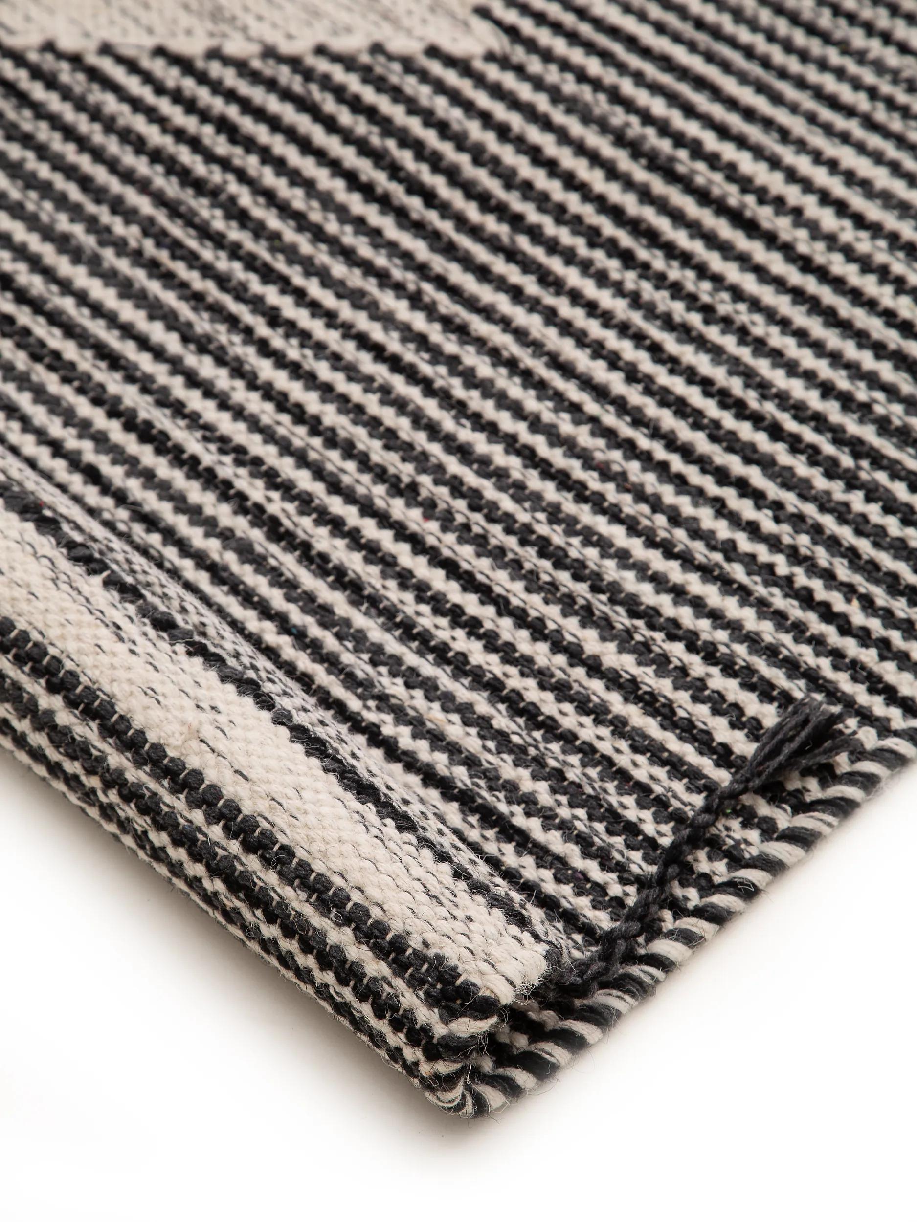 Wool Rug Nahla White/Black