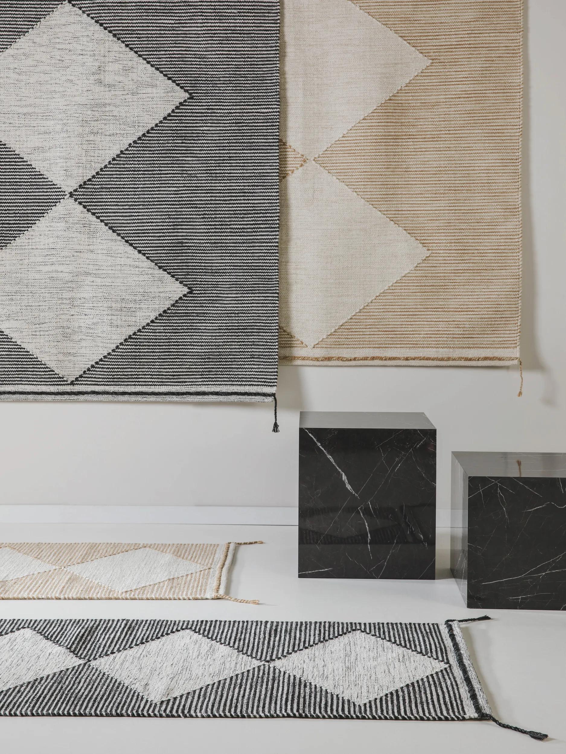 Wool Rug Nahla White/Black