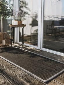 In- & Outdoor Runner Nandi Black
