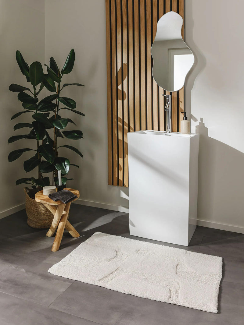 Bath Rug Nehir White