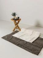 Bath Rug Nehir White