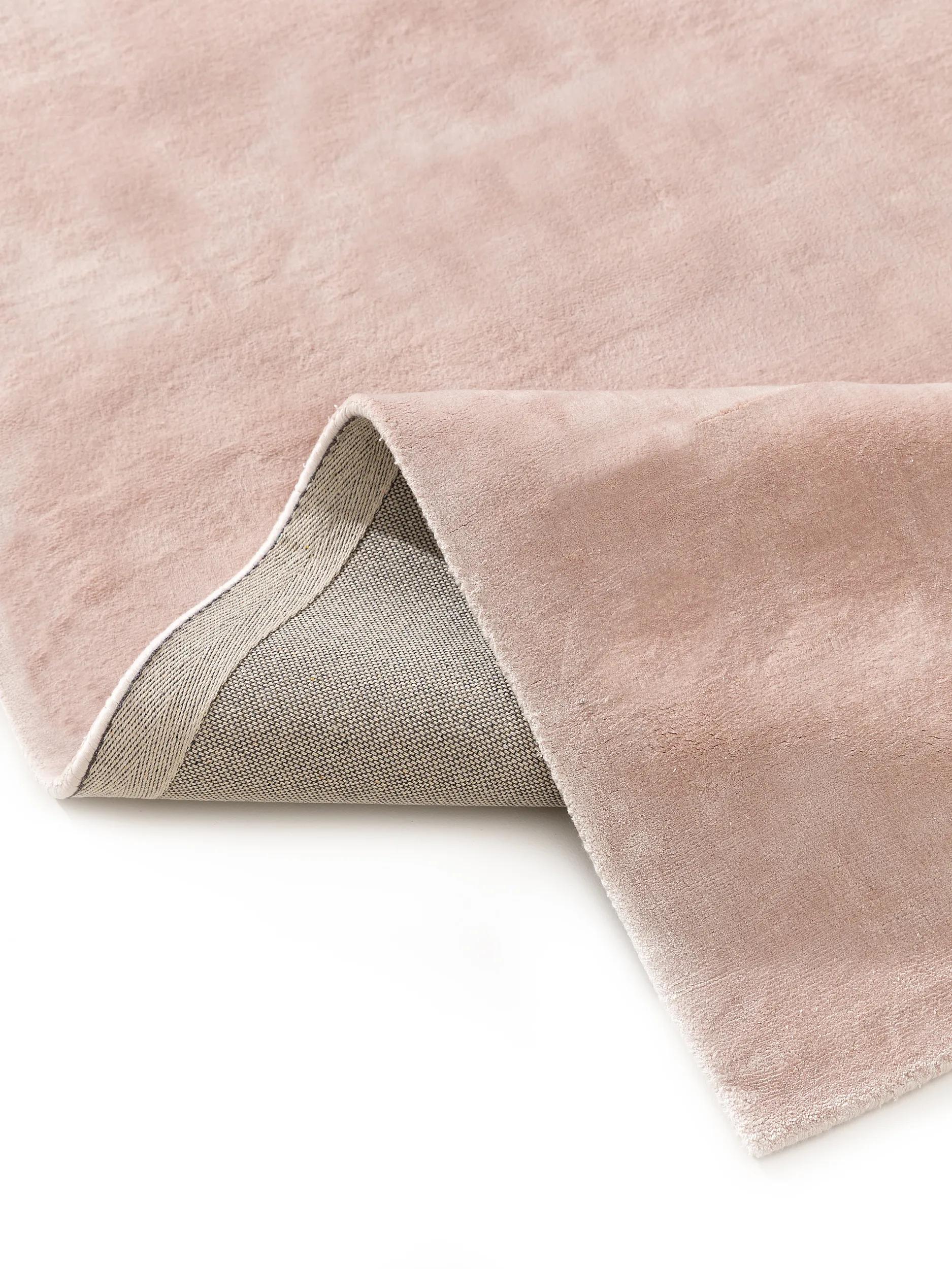 Viscose Rug Nela Rose