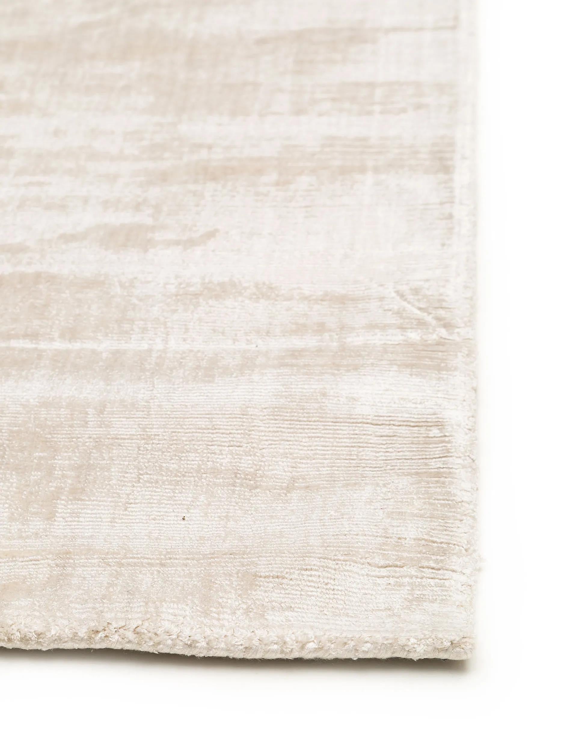 Viscose Rug Nova Cream
