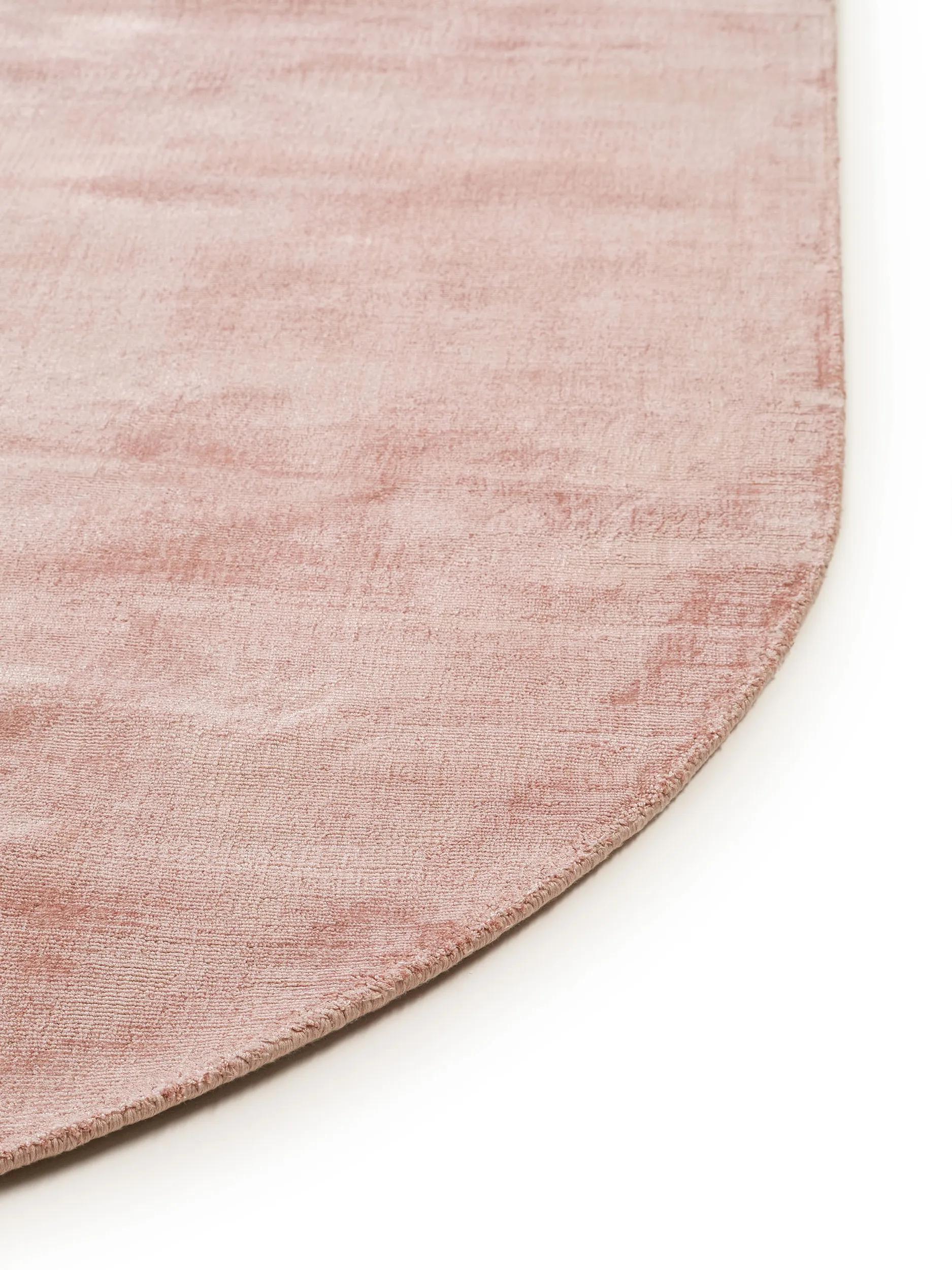 Viscose Rug Oval Nova Rose