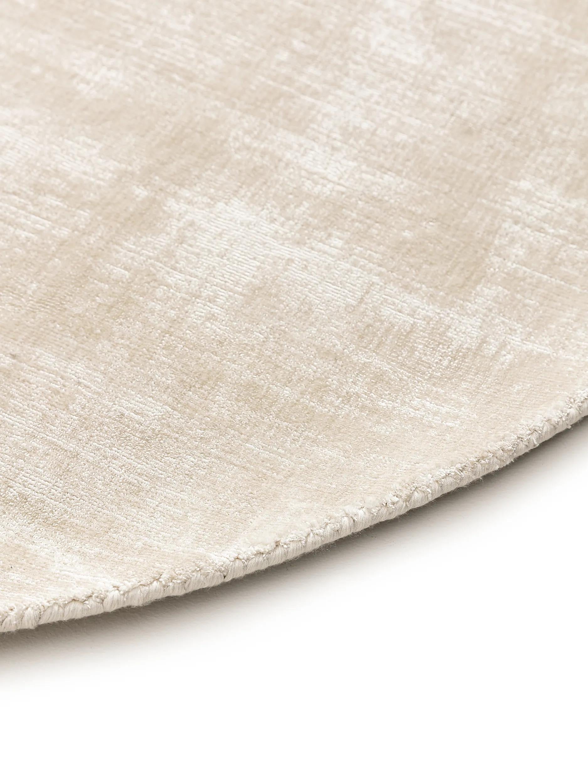 Viscose Rug Oval Nova Cream