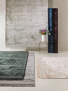 Viscose Rug Pearl Bordeaux
