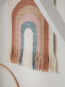 Suspension murale arc-en-ciel multicolore