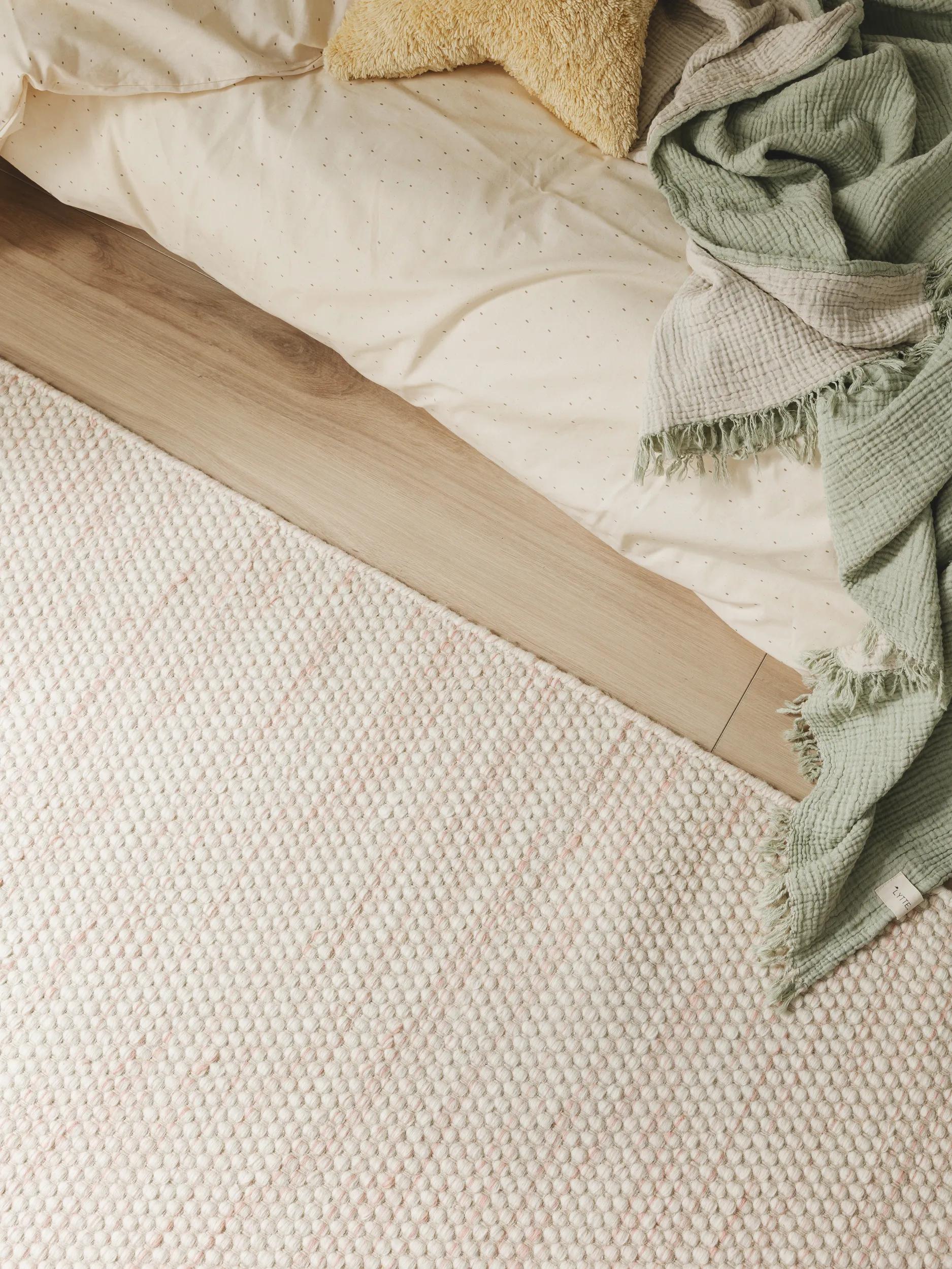 Kids rug Rocky Rose
