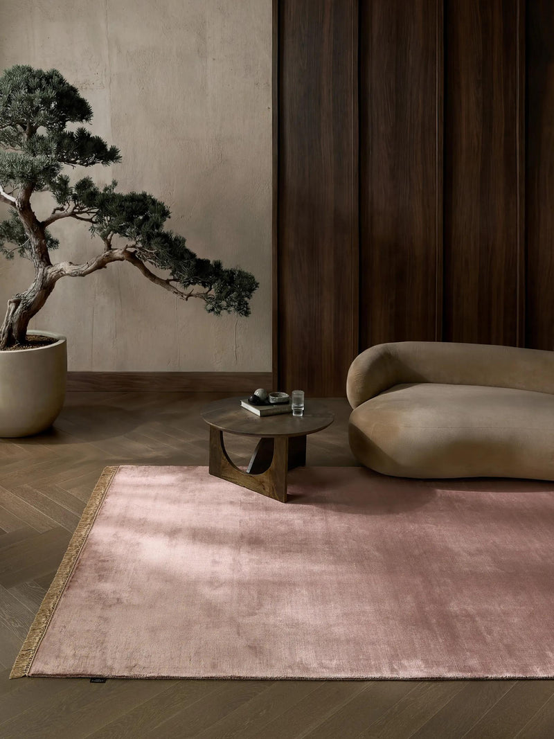 Viscose Rug Rubin Rose