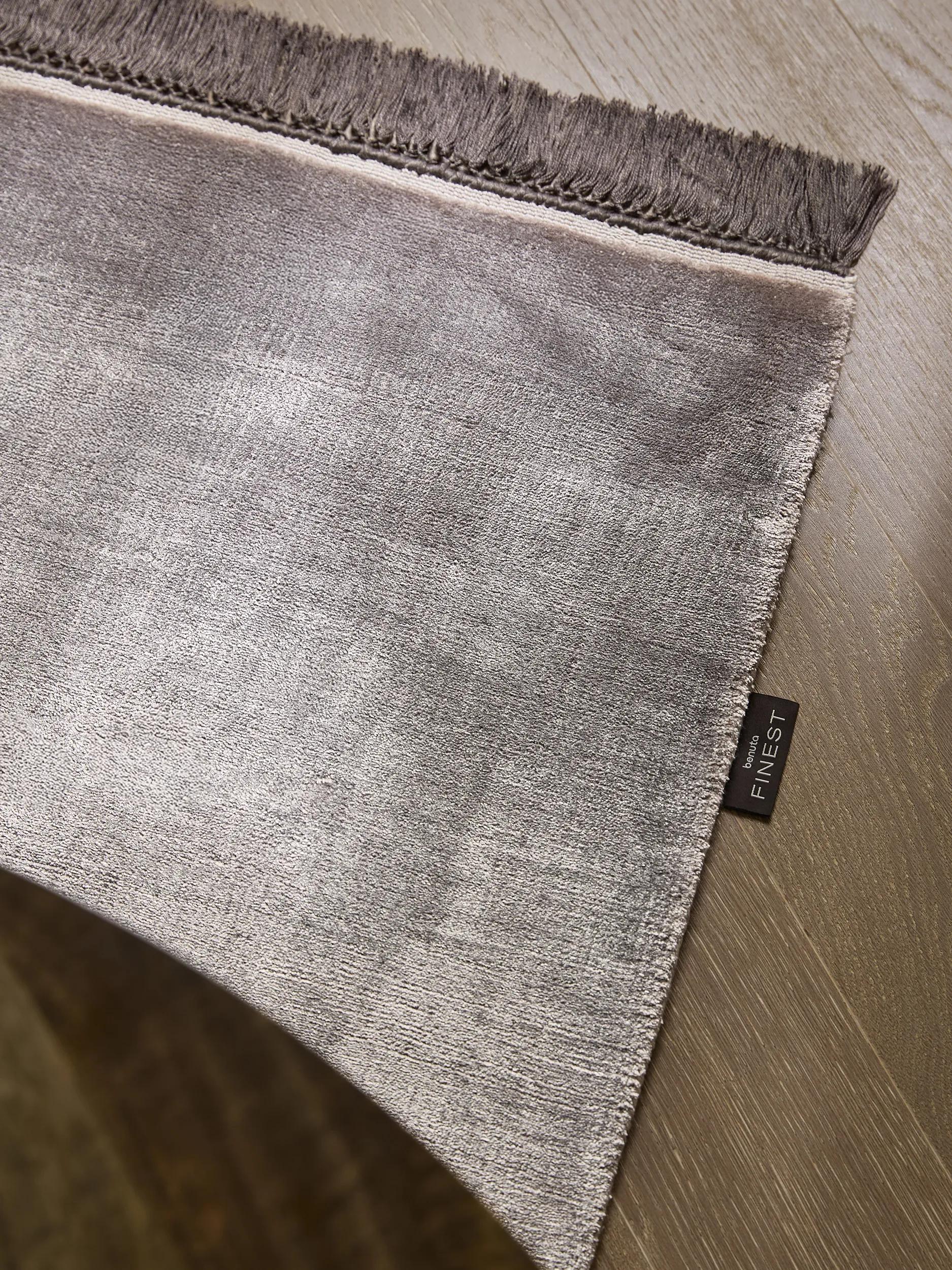 Viscose Rug Rubin Taupe