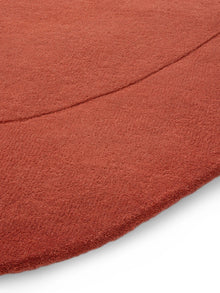 Tapis en laine forme rouge
