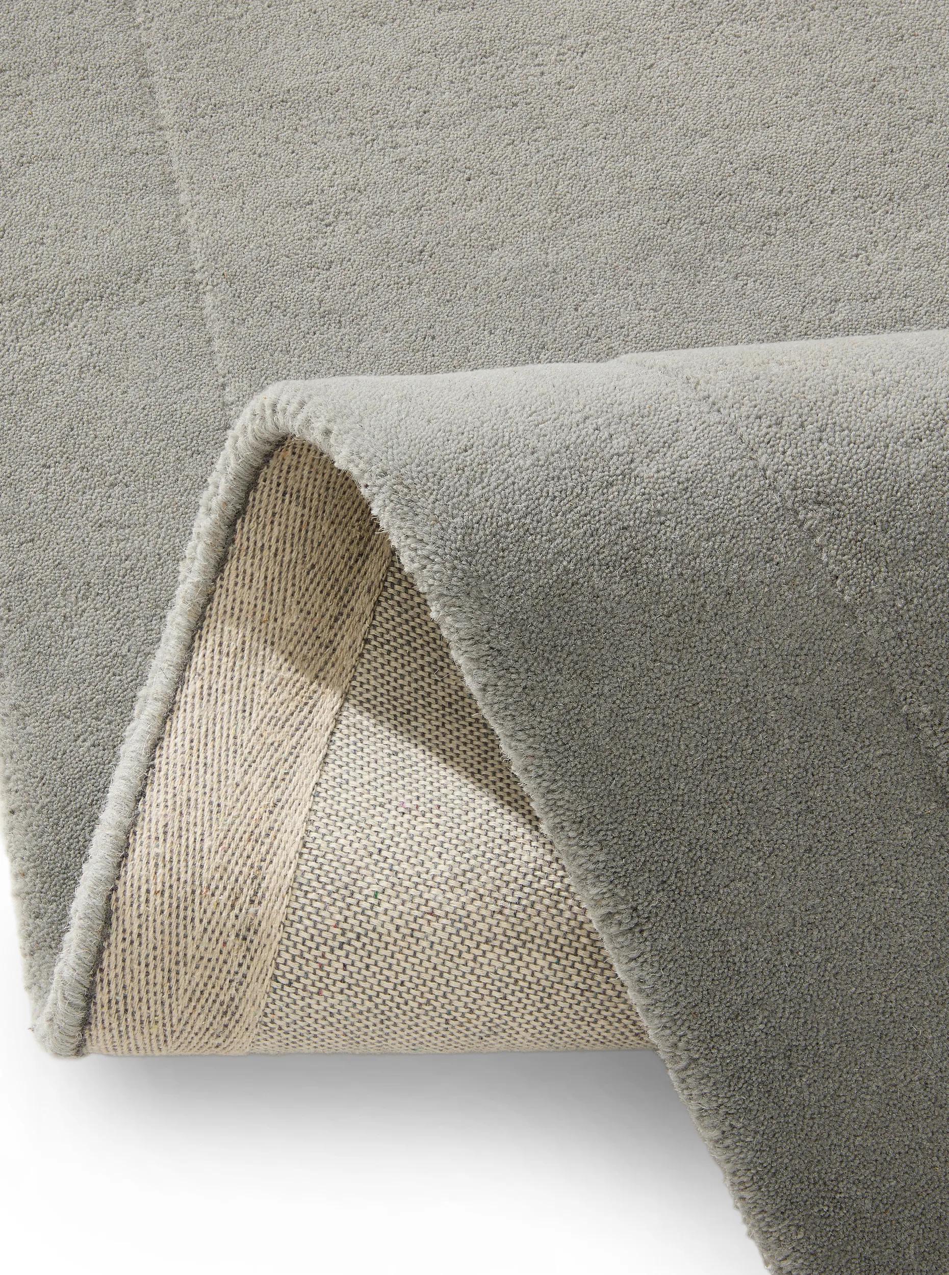 Alfombra de lana forma gris