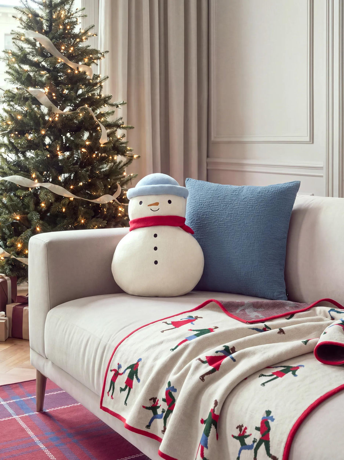 Christmas Cushion Snowman White