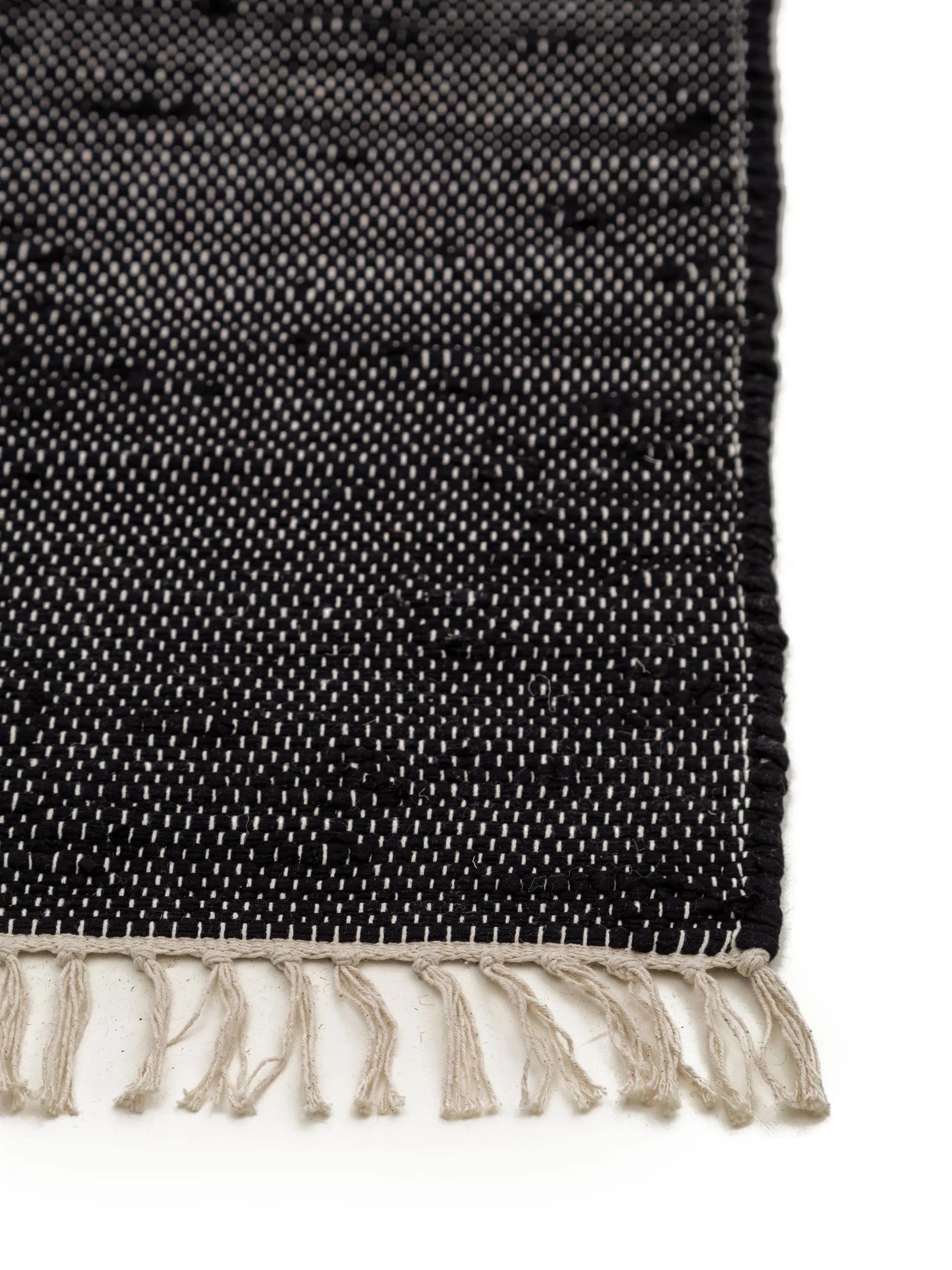 Rug made from recycled material Tom Black