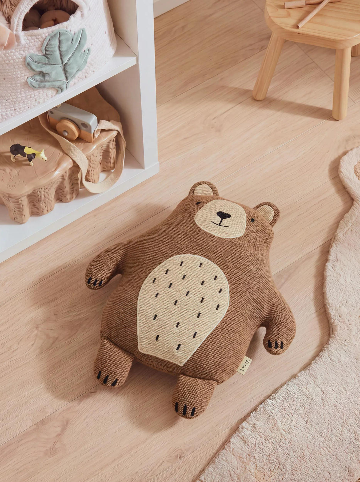 Cushion Urs Brown