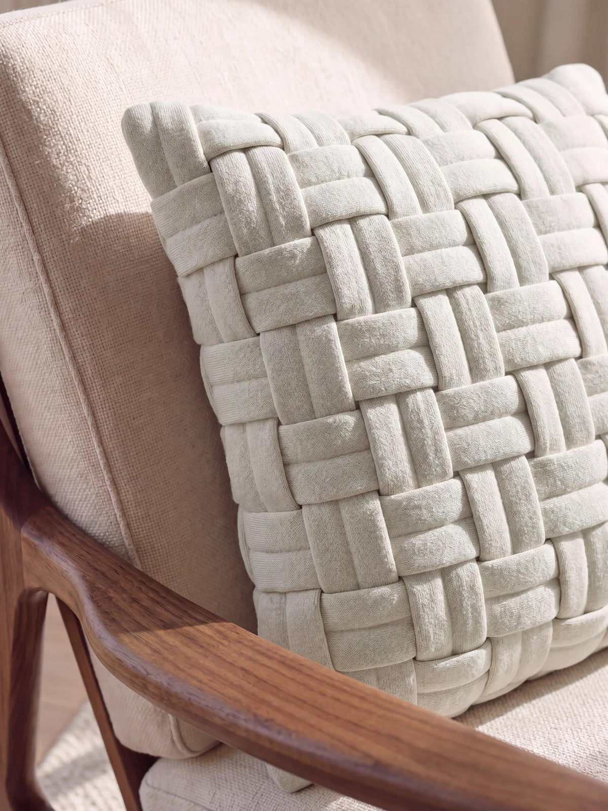 Cushion Veve Beige