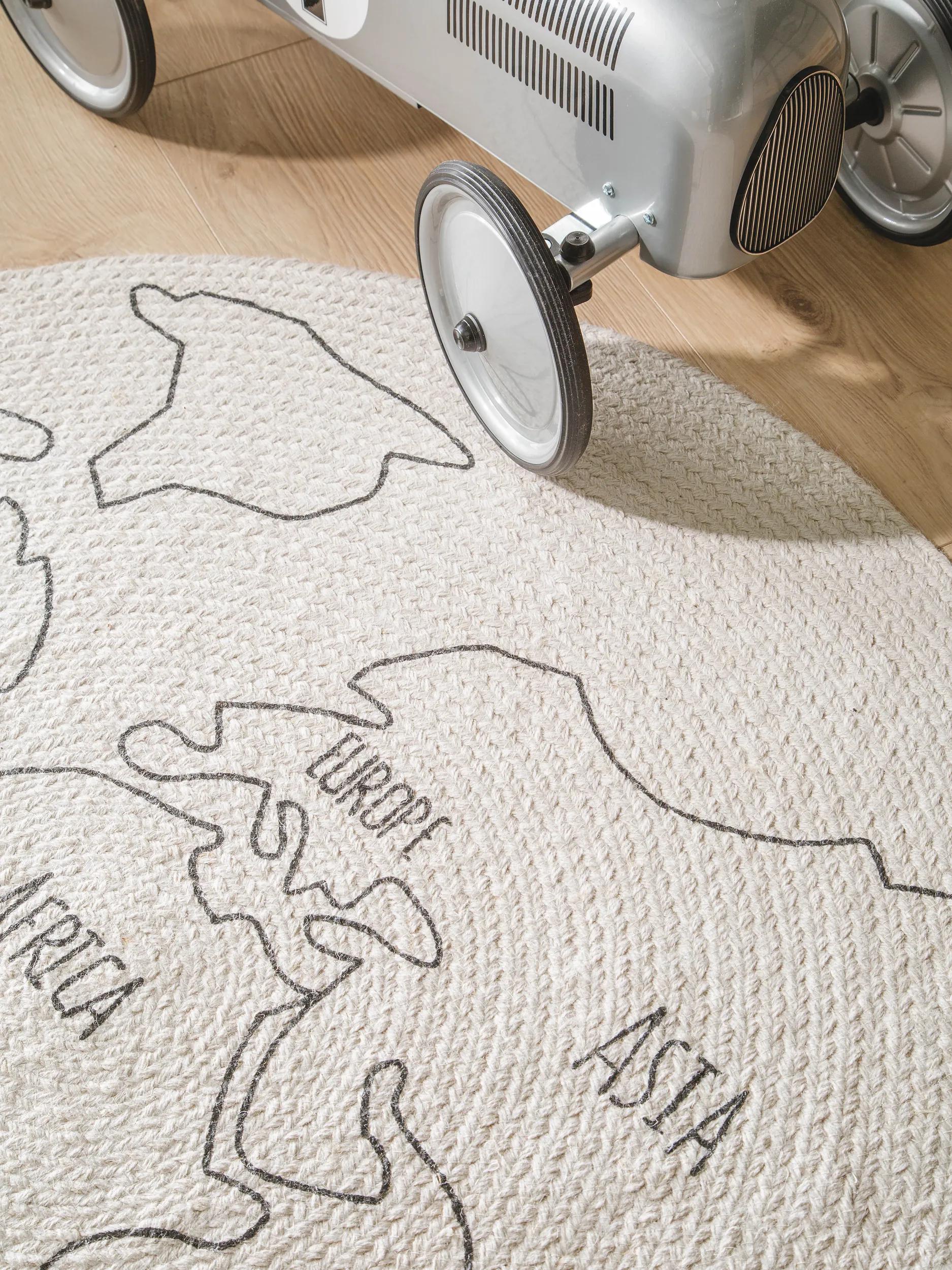 Kids rug World Map White/Black