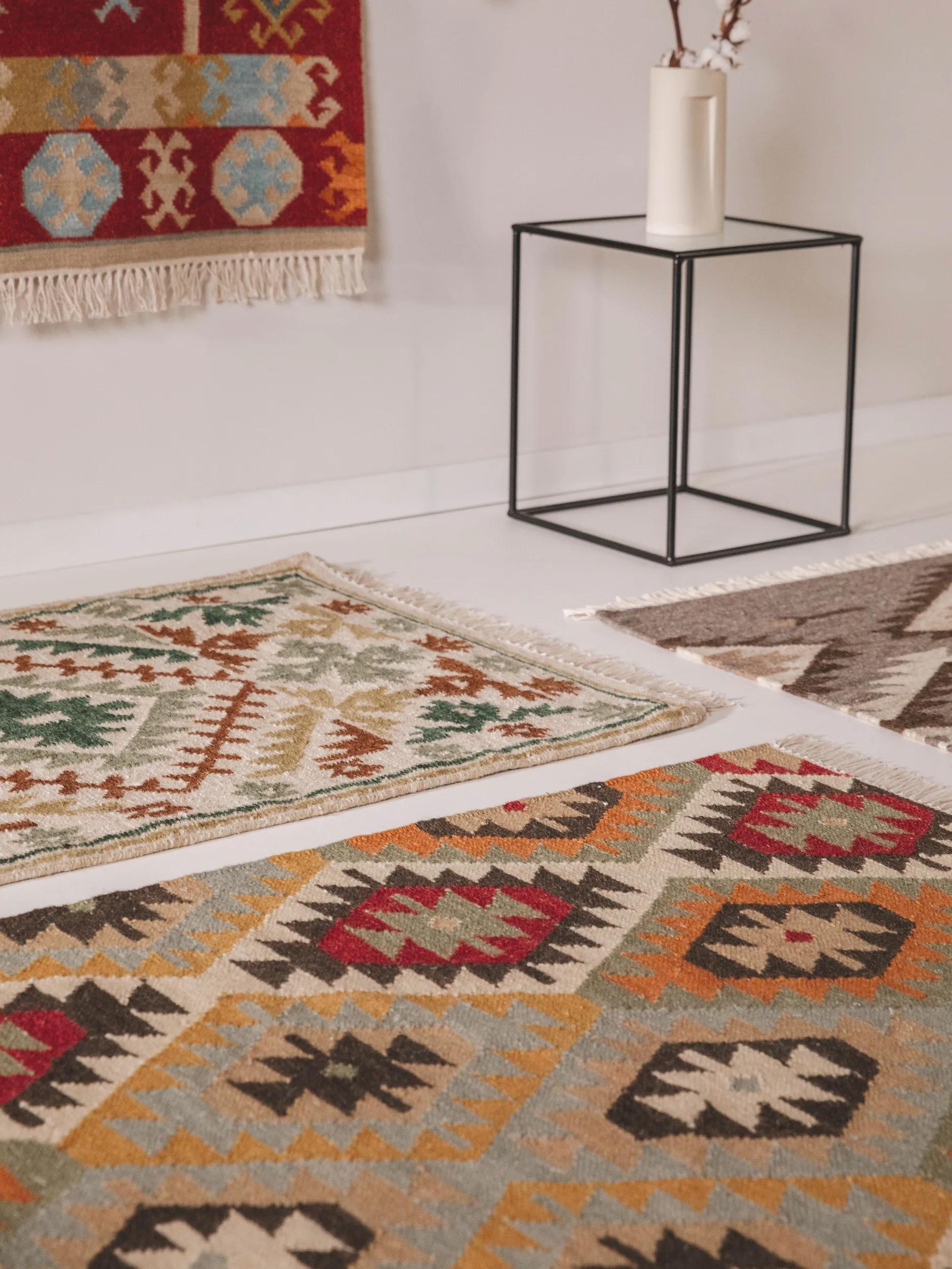 Handgewebter Kilim Zohra Mehrfarbig